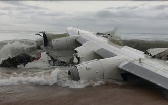 Máy bay quân đội Pháp rơi ở Bờ Biển Ngà, 4 người chết