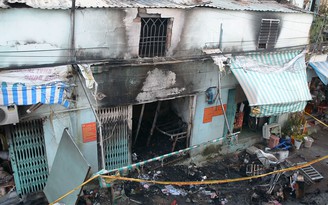 Bi kịch trong đám cháy khiến 2 người chết: Bà ngoại đã cố cứu cháu