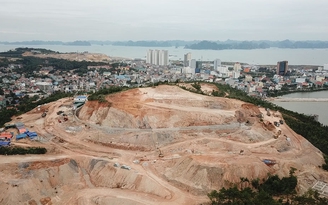 Tan hoang những ngọn đồi xanh bên bờ vịnh Hạ Long