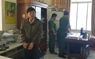Kế toán trưởng lấy quỹ cơ quan đi cá độ bóng đá