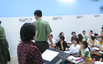 Truyền đạo Tân Thiên Địa trong trung tâm ngoại ngữ ở Đà Nẵng