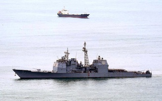 “Đột nhập” tuần dương hạm Bunker Hill hiện đại bậc nhất thế giới đang neo đậu tại Cảng Tiên Sa