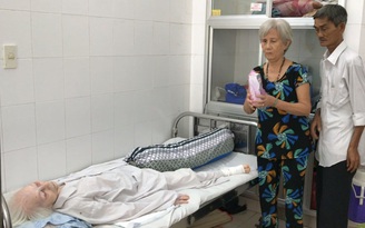Cứu sống cụ bà 103 tuổi phải thay khớp háng vì té lúc nằm võng