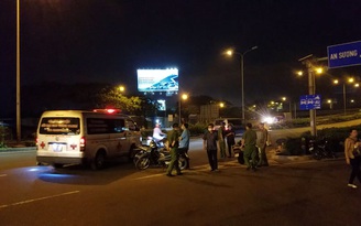 Chủ thầu xây dựng chết bất thường bên xe máy trên đại lộ Võ Văn Kiệt