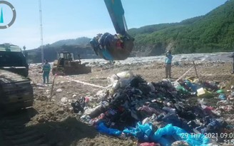 Vụ nhiều đồ chống dịch ở bãi rác Khánh Sơn: tiêu hủy, hỗ trợ KCN thu gom rác y tế