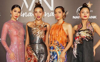 Siêu mẫu Hà Anh xin lỗi vì sự cố trang phục nhạy cảm trên thảm đỏ