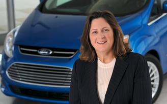 Những bóng hồng quyền lực trong làng xe: Nữ thừa kế sáng giá của Ford