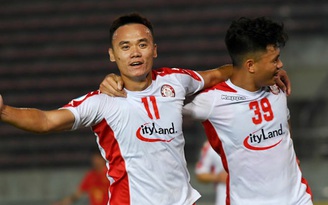 Tân binh Nguyễn Xuân Nam liên tục "nổ súng", CLB TP.HCM lại thắng ở AFC Cup