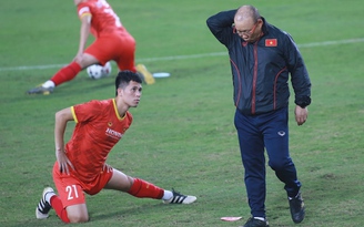 Cơ hội nào cho trung vệ thuộc dạng 'hàng hiếm' của đội tuyển Việt Nam?
