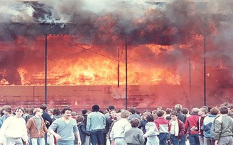 Ngày này năm ấy (11.5): Cháy sân vận động, 56 người chết