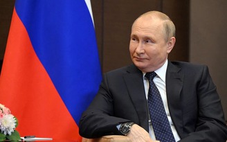 Tổng thống Putin nói sẽ cho tàu lương thực Ukraine ra biển Đen nếu Nga được dỡ cấm vận