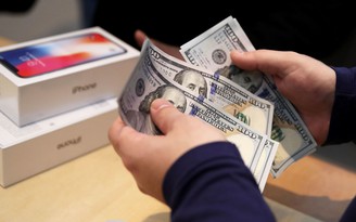 Giá bán iPhone sẽ tăng 20% nếu Apple bị buộc sản xuất tại Mỹ
