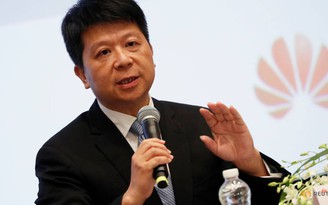 Chủ tịch Huawei chê Mỹ có 'thái độ của kẻ thua cuộc'