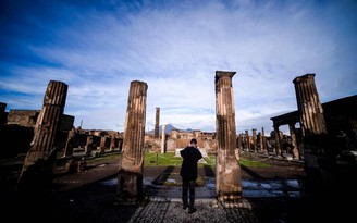 Bị ám bởi ‘lời nguyền’, du khách trả cổ vật đánh cắp từ Pompeii