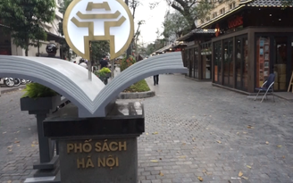 Người Hà Nội nói gì về đường sách mới mở?