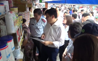 Kiểm tra an toàn thực phẩm tại chợ Kim Biên