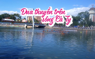 Tưng bừng lễ hội đua thuyền truyền thống trên sông Cà Ty