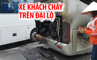 Xe khách bất ngờ nổ lốp rồi cháy kinh hoàng trên đại lộ Mai Chí Thọ