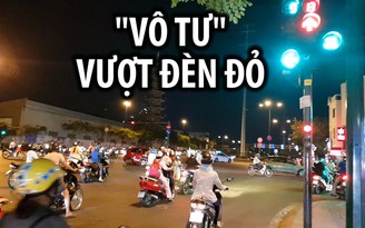 “Vô tư” vượt đèn đỏ trên đại lộ Phạm Văn Đồng