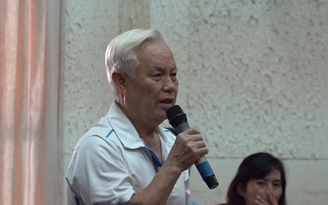 Ông cụ 81 tuổi đọc thơ chống tham nhũng trong buổi gặp đại biểu quốc hội