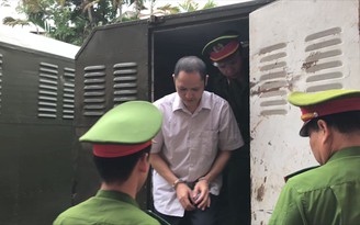 Mở lại phiên xử sơ thẩm vụ tiêu cực thi cử tại Hà Giang