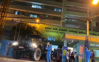 Cận cảnh khí tài “khủng” phun hóa chất tại bệnh viện phát hiện Covid-19 tại Đà Nẵng