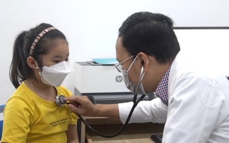 Báo Thanh Niên phối hợp tổ chức khám bệnh tim bẩm sinh cho trẻ em