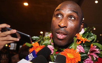 Vào bếp cùng cựu 'Pháo thủ' Sol Campbell