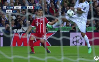 Marcelo thừa nhận bóng đã trúng tay trong trận Real hòa Bayern
