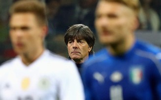 Trải qua một năm tồi tệ, HLV đội tuyển Đức vẫn rất "cứng"