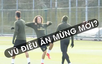 Aubameyang, Lacazette, Guendouzi ngẫu hứng sáng tạo điệu ăn mừng mới?