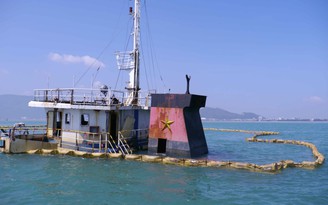 Triển khai trục vớt các tàu bị nạn tại vịnh Quy Nhơn