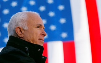 Thế giới tiếc thương ‘anh hùng Mỹ đích thực’ John McCain
