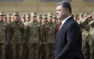 Nga nói lệnh thiết quân luật của Ukraine gây căng thẳng trong khu vực