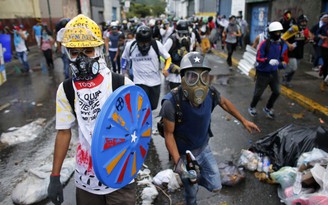 Venezuela: vì sao kinh tế rơi tự do?