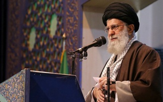 Lãnh đạo tối cao Iran nói Mỹ bộc lộ 'bản chất khủng bố', cuộc tấn công trả đũa được 'Chúa trời phù trợ'