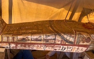 Hàng chục cỗ quan tài 2.500 tuổi được phát hiện còn nguyên vẹn tại Ai Cập