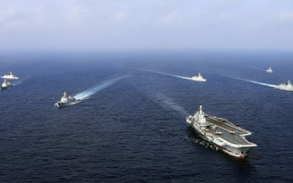 Tàu sân bay Mỹ 'xuất tướng' ở Biển Đông khi Trung Quốc điều máy bay chiến đấu bay gần Đài Loan