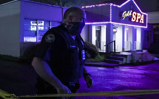 Nghi can xả súng giết 8 người tại tiệm mát xa Mỹ nói mình 'nghiện tình dục'