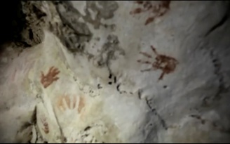 Ý nghĩa gì từ những dấu bàn tay bí ẩn trong động thiêng của người Maya?