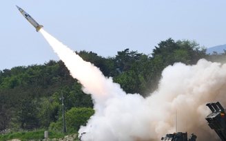 Xem Hàn Quốc-Mỹ rầm rộ phóng tên lửa sau khi Triều Tiên thử tên lửa lớn nhất