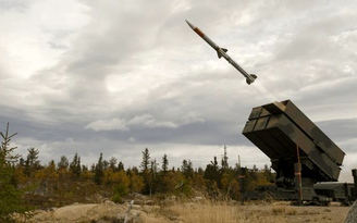 Mỹ hứa cấp tên lửa phòng không mạnh mẽ cho Ukraine