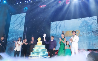 Khán giả Hà Nội cuồng nhiệt với Vũ hội mùa Đông
