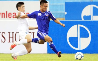 V-League ngày 13.1: Quảng Nam đánh bại đương kim vô địch, Long An chia điểm