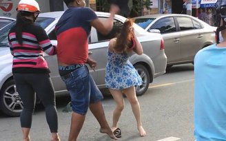 Thanh niên đập nón bảo hiểm vào đầu cô gái ở Biên Hòa ra trình diện