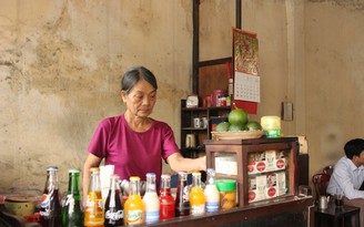 Quán cà phê không dành cho người hiện đại ở Sài Gòn