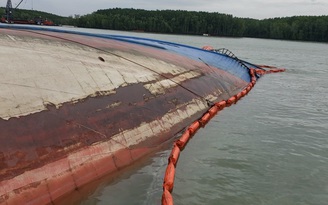 Thợ lặn liên tục gặp tai nạn trong vụ chìm tàu Vietsun Integrity ở Cần Giờ