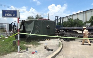Xe container tông xe quân đội ở Bình Dương, 6 cán bộ chiến sĩ bị thương