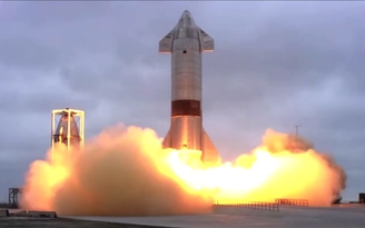 Tên lửa Starship của tỉ phú Elon Musk lần đầu tiên đáp thành công