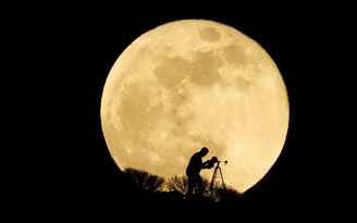Hình ảnh mãn nhãn về siêu trăng máu - nguyệt thực toàn phần trên thế giới
